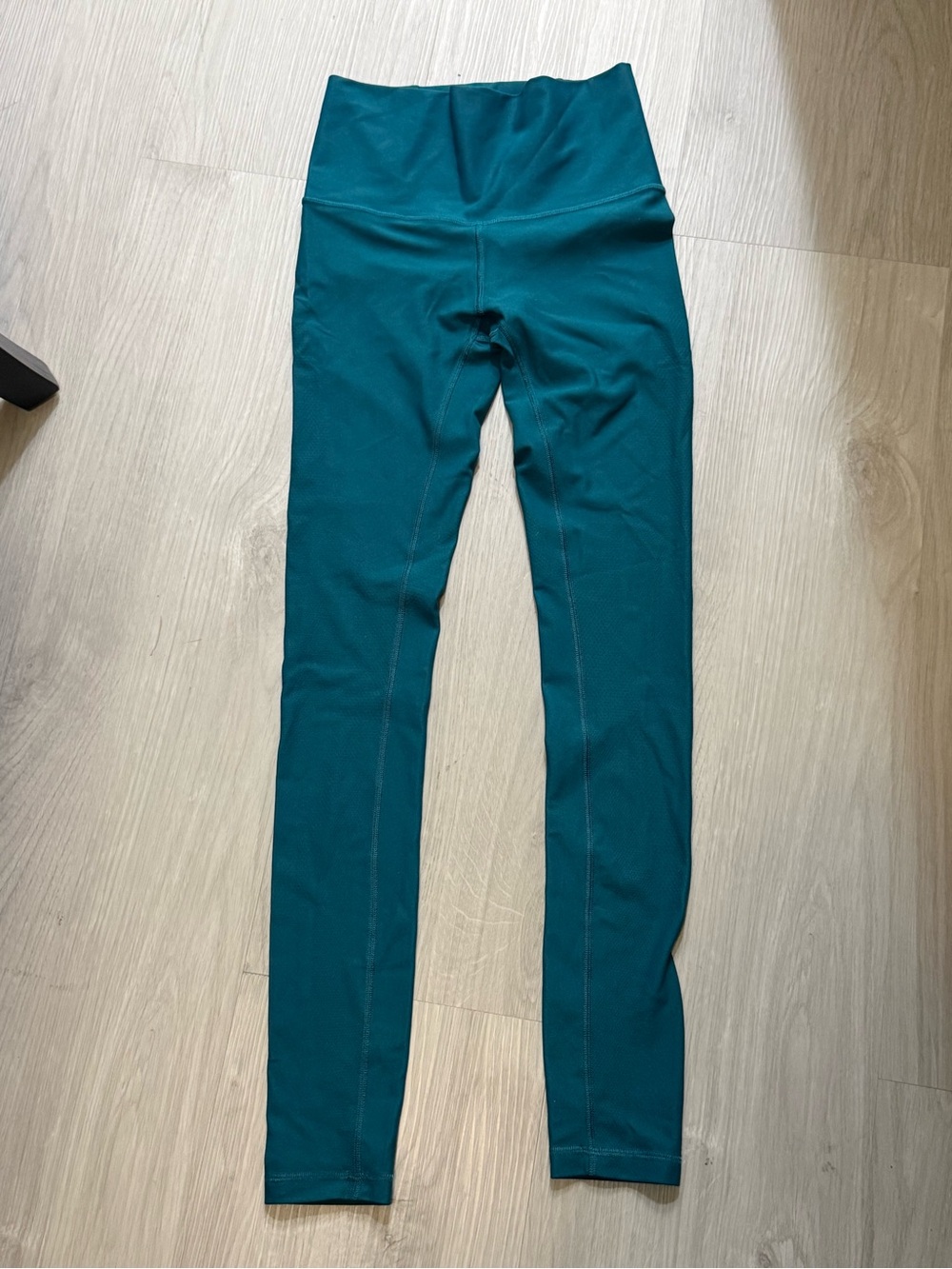 Lululemon Fast and Free High Rise Tight Size 4 Teal Green Jasper Back Pocket